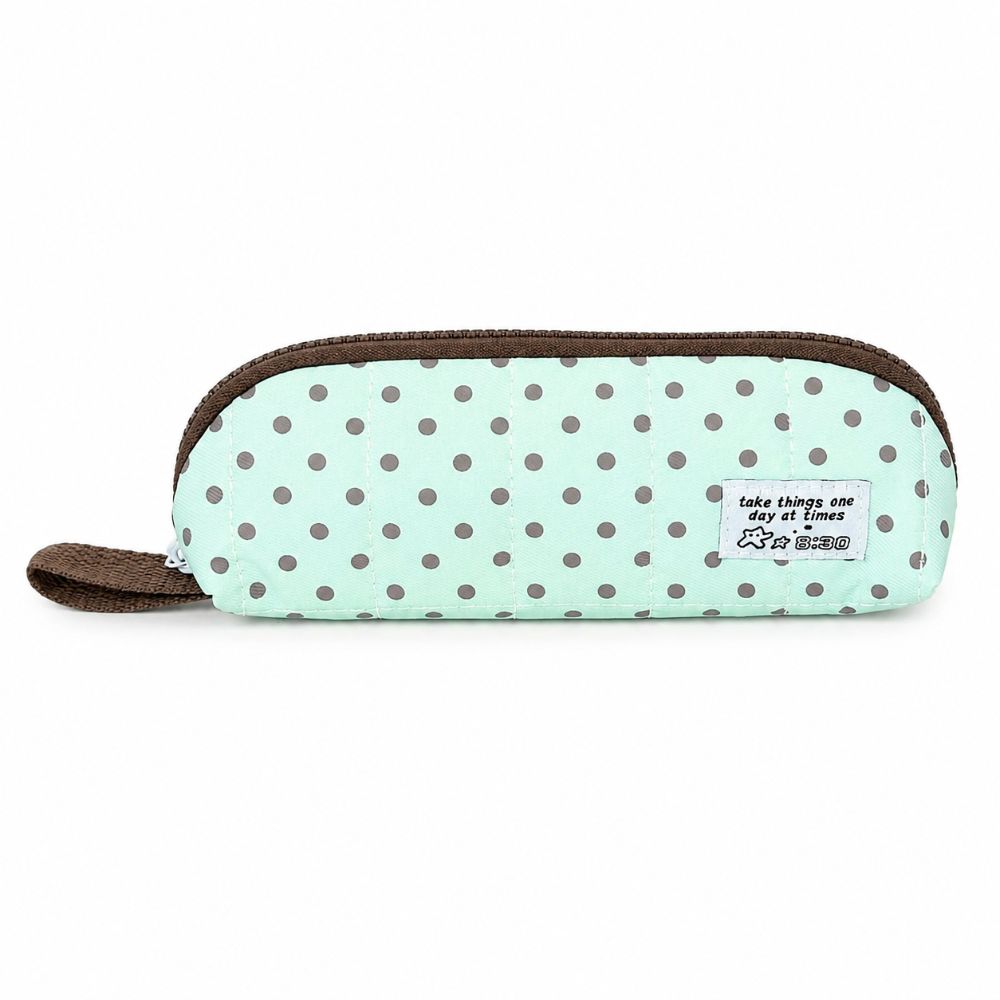 おしゃれなドット柄のペンケース。韓国風のデザインで、手に持っ - Aesthetic Large Pencil Case Pouch のレビューと価格